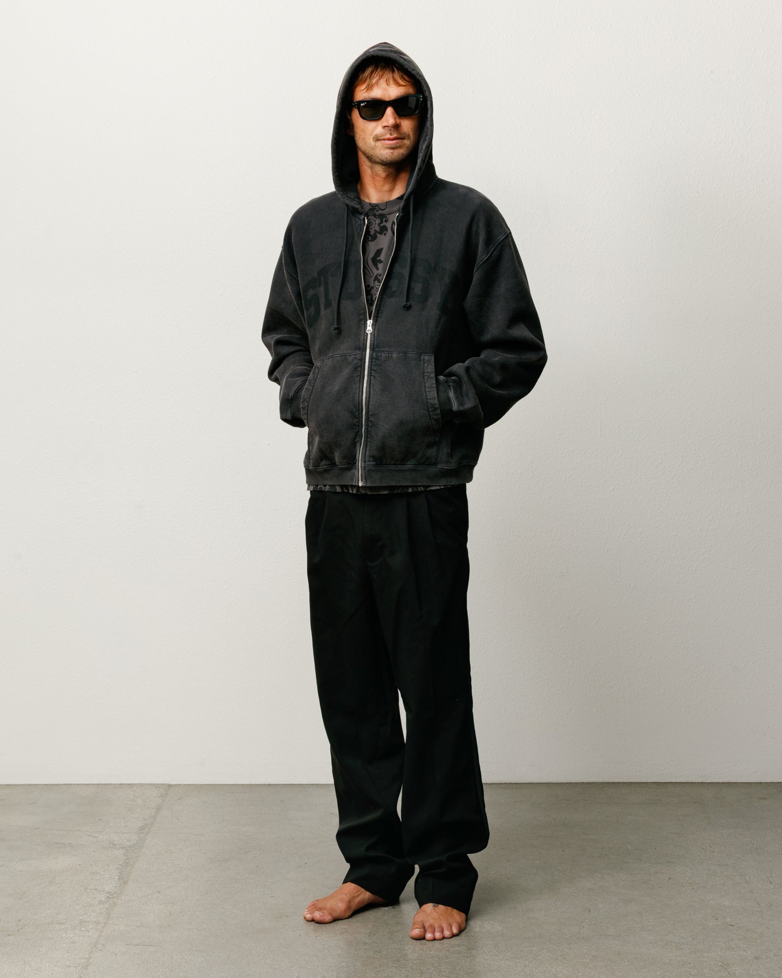 FADED GRAPHIC ZIP HOODIE - Image 3